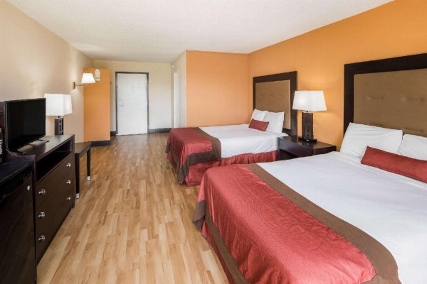 Travelodge by Wyndham Hardeeville image 10